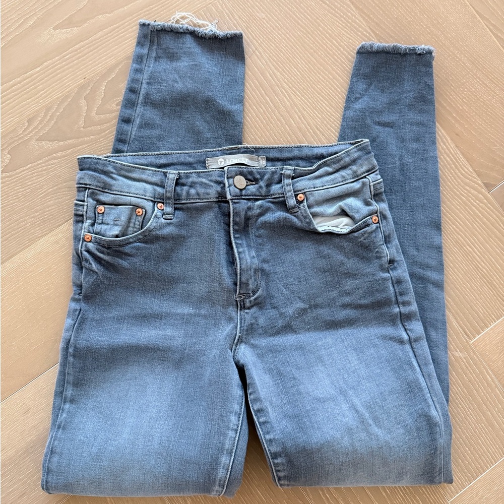 Tractr grey stretch skinny jeans raw hem